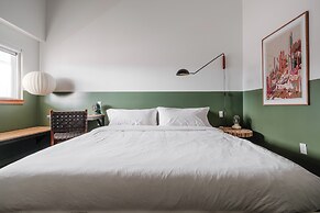 Mellow Moon Lodge