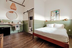 Mellow Moon Lodge