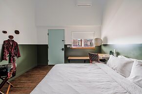 Mellow Moon Lodge