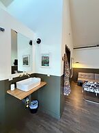 Mellow Moon Lodge