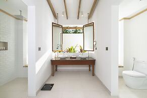 Cinnamon Hakuraa Huraa Maldives - Adults Only