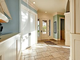 Admiral's Beach Retreat