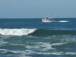 Admiral's Beach Retreat