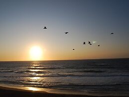 Admiral's Beach Retreat