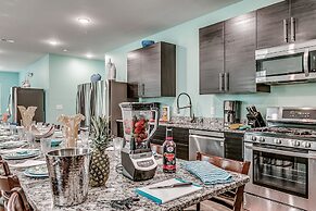 Together Resorts 3rd Ave Resort B