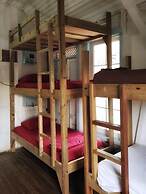 Twin Fin Hostels