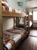 Twin Fin Hostels