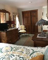 Aiken Manor B&B