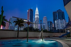 OYO Home 89449 Fancy 2 Bedroom Crest Residence