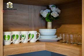 Dream House Apartment