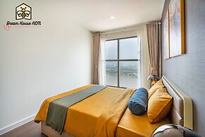 Dream House Apartment