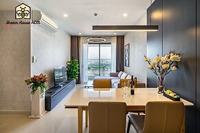 Dream House Apartment
