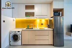 Dream House Apartment