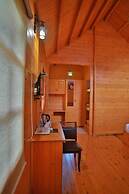 Camellia and Elettaria