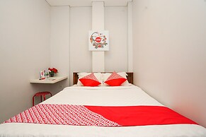 OYO Flagship 318 K1 UPN Rungkut Madya