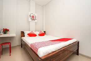 OYO Flagship 318 K1 UPN Rungkut Madya