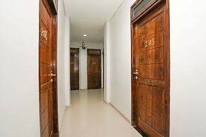 OYO Flagship 318 K1 UPN Rungkut Madya