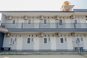 Super OYO Capital O 1176 J3 Residence Syariah