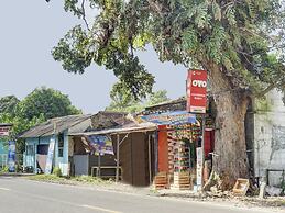 OYO 1187 Penginapan Bunda