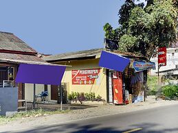 OYO 1187 Penginapan Bunda