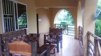 Lavic Country Resort