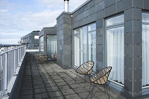 B2 Penthouses by Ylma