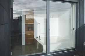 B2 Penthouses by Ylma