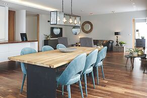 B2 Penthouses by Ylma