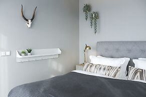 B2 Penthouses by Ylma