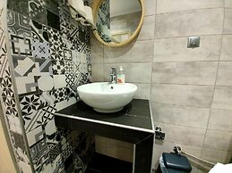 Cosmopolitan Apartments Nilie Suites & Aprts