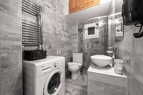 Cosmopolitan Apartments Nilie Suites & Aprts