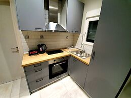 Cosmopolitan Apartments Nilie Suites & Aprts