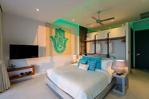 Villa Omari Luxury Seaview Pool & Game Room