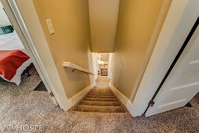 3 BR Beautifully Restored 1890`s Homedowntown