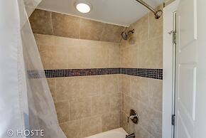 3 BR Beautifully Restored 1890`s Homedowntown