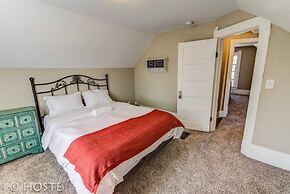 3 BR Beautifully Restored 1890`s Homedowntown