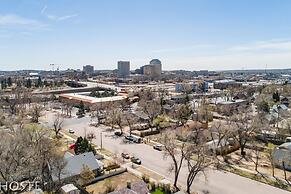 3 BR Beautifully Restored 1890`s Homedowntown