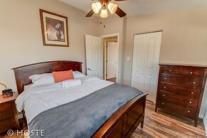 Mtn Dream! Fireplace, Patio & Hot Tub 4BR