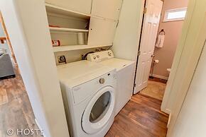 Mtn Dream! Fireplace, Patio & Hot Tub 4BR