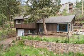 4BR Mountain Getaway Pikes Peak, Dog-friendly!