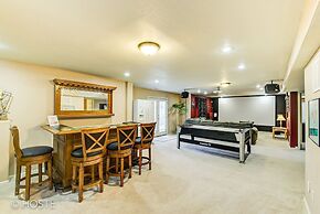 5BR Mtn Views Family Getaway HOT TUB