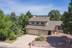 4BR Entertainer AF Academy Hot Tub, Firepit!