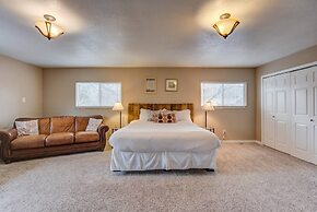 4BR Dog Friendlygarden of the Godsbbq Grill!