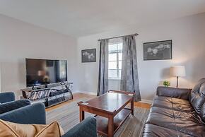 4 Bedroom Mountain View with Firepit & Ping Pong