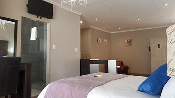 Luxury Heights Guesthouse