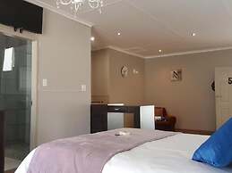 Luxury Heights Guesthouse