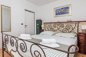 Villa Holiday Home Zvečanje