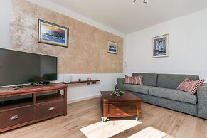 Villa Holiday Home Zvečanje