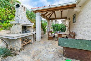 Villa Holiday Home Zvečanje