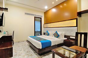 Hotel Grand Uddhav